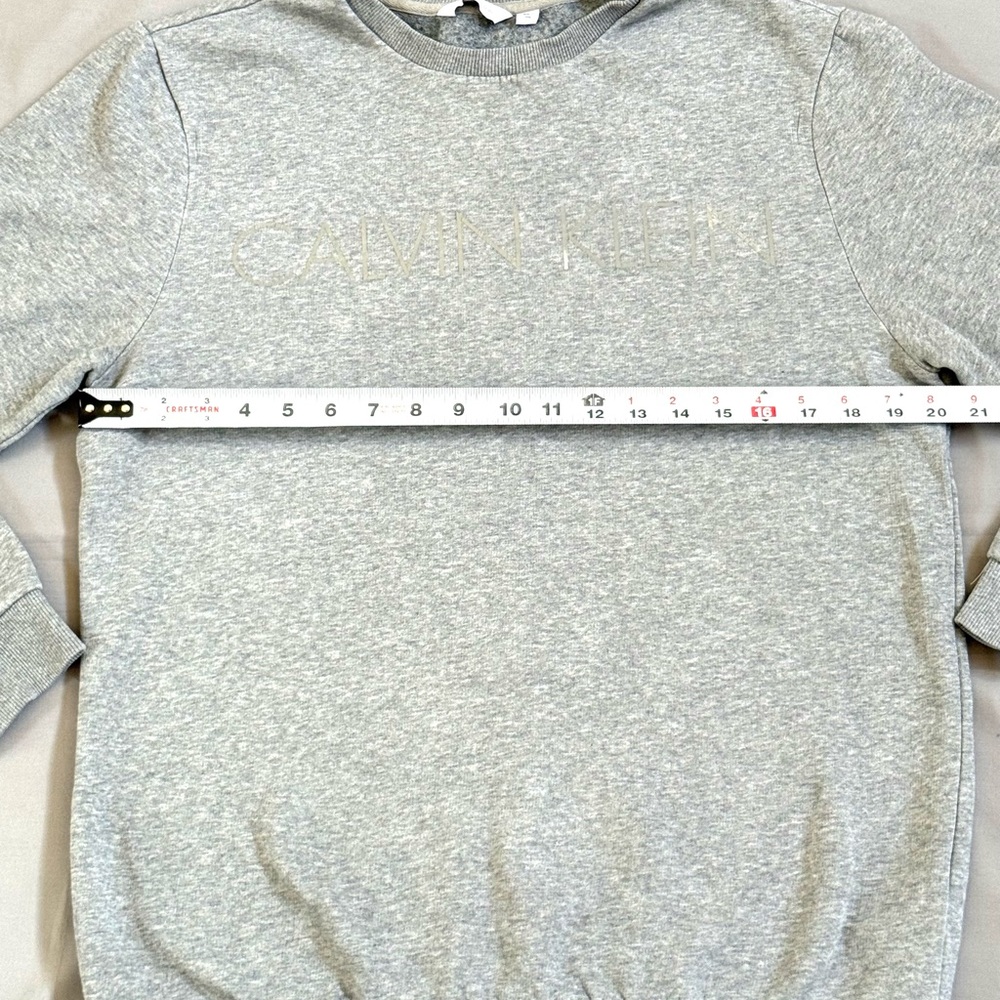 Calvin Klein Light Heather Gray Logo Crewneck Sweater - Picture 4 of 5